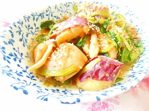 ❤小松菜と茸と薩摩芋と鶏肉のパッタイペースト炒め❤
